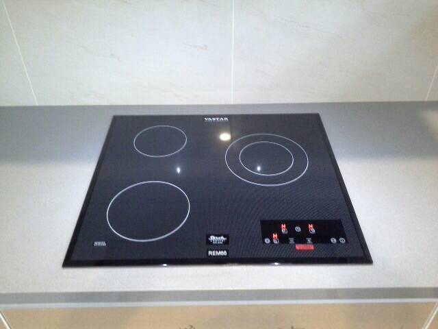 陶瓷玻璃電爐REM-66 - 7
