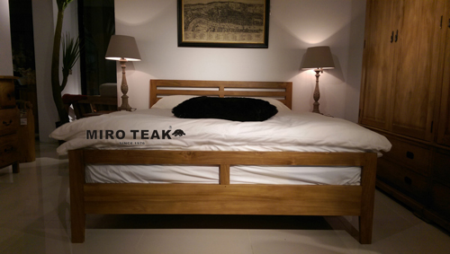 MIRO TEAK   ROCHE BED  羅契床台