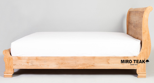 MIRO TEAK  SLEDGE BED  雪橇床台 - 2