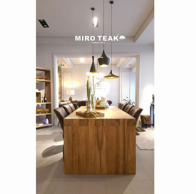 MIRO TEAK SOLID DINING TABLE 厚板餐桌