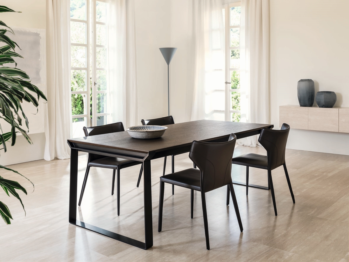 NATUZZI ITALIA 義大利原裝進口 OMEGA 餐桌 & PIGRECO E SIGMA 餐椅