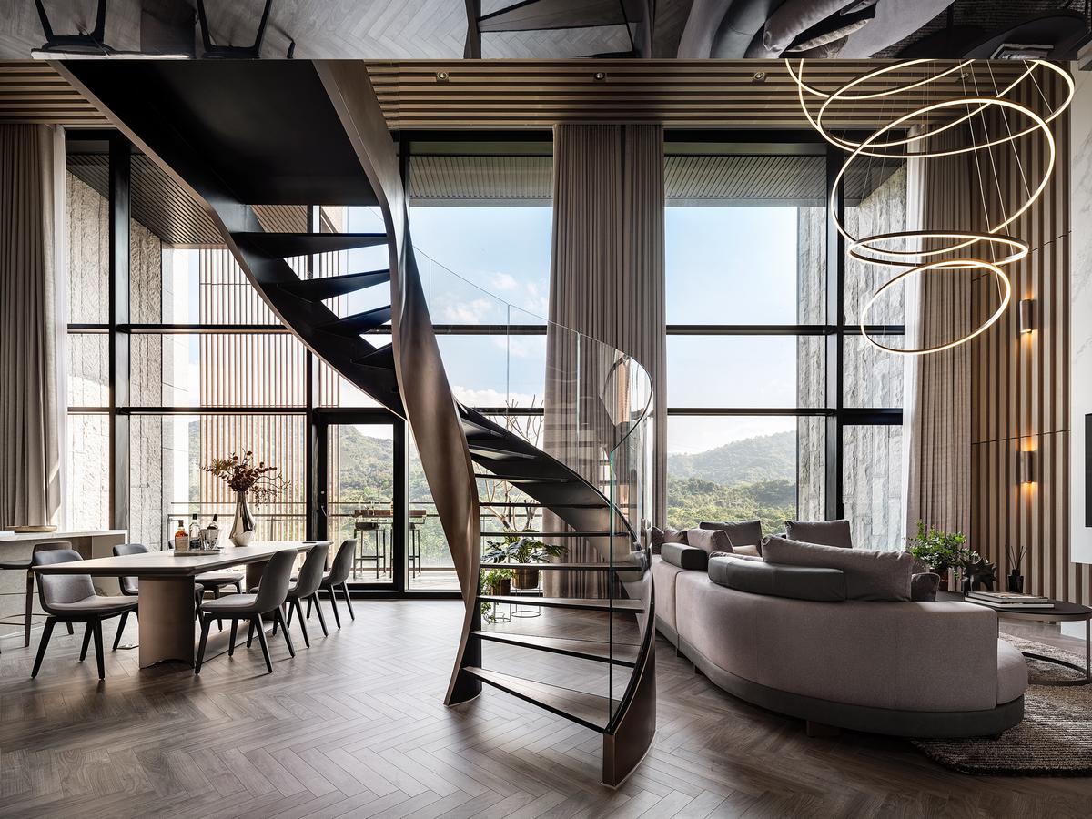 70.台北-L House-120坪-挑高空間樓中樓-毛胚屋