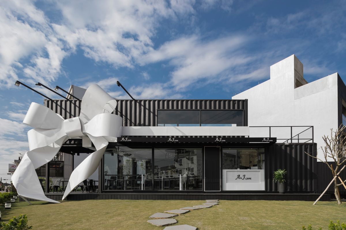 A&J CAFÉ